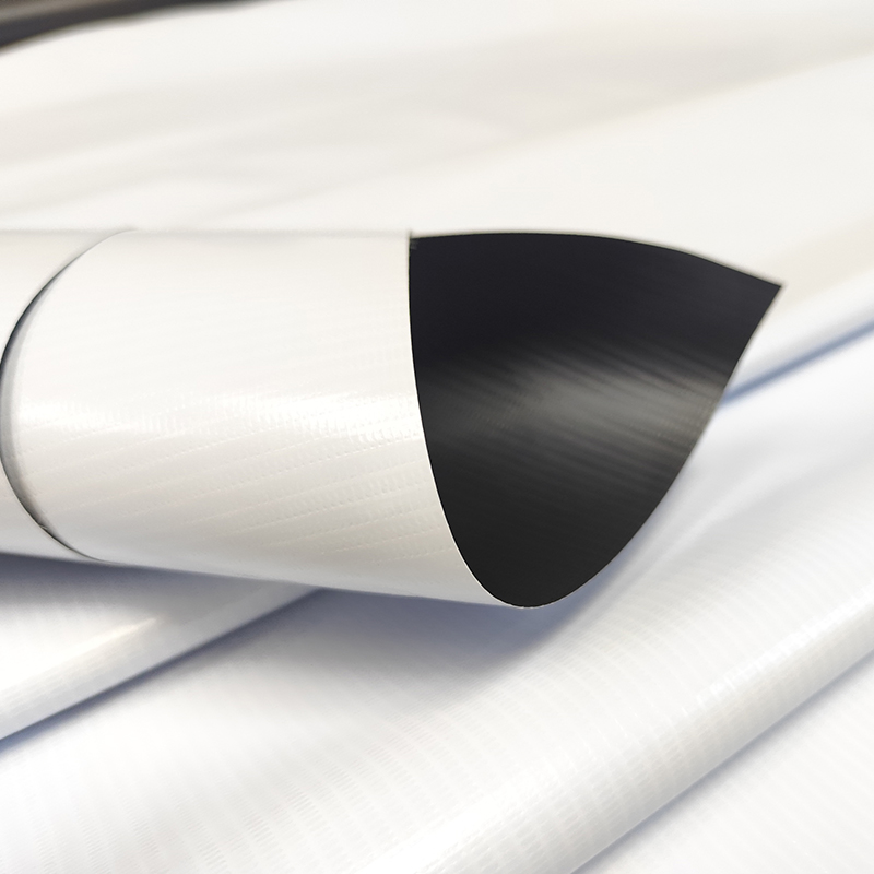 50m / 80m Maximum lumen interclusio nigrum inflectere vexillum